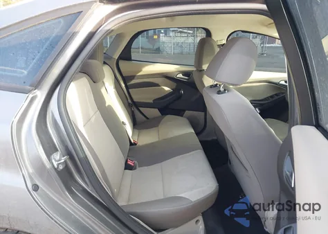 2014 Ford Focus Se z USA, uszkodzony, nr VIN 1FADP3F24EL246889